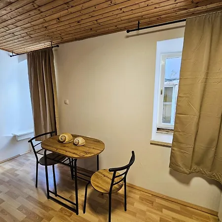 Kanavelic In Old Town